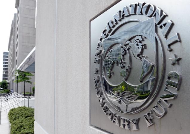 Υπό προϋποθέσεις έγκριση από το ΔΝΤ σε μείωση φόρων
